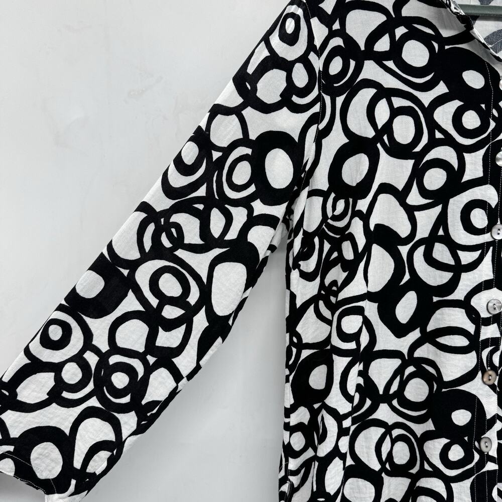 John Mark Women's Geometric Printed Button Up Shi… - image 2